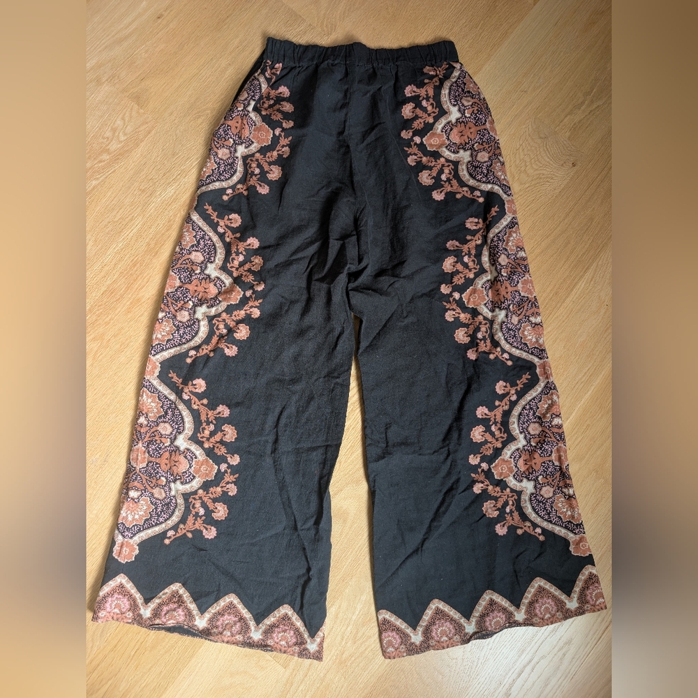 Cleobella Medallion Wide Leg Cotton & Linen Pants - Picture 5 of 6